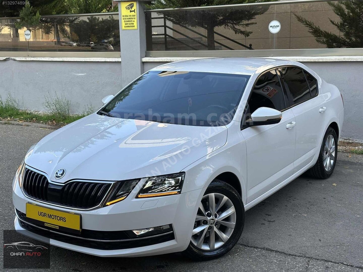 Galeriden Skoda Octavia 1.6 TDI Style 2017 Model Gaziantep 142.000 km Beyaz 3