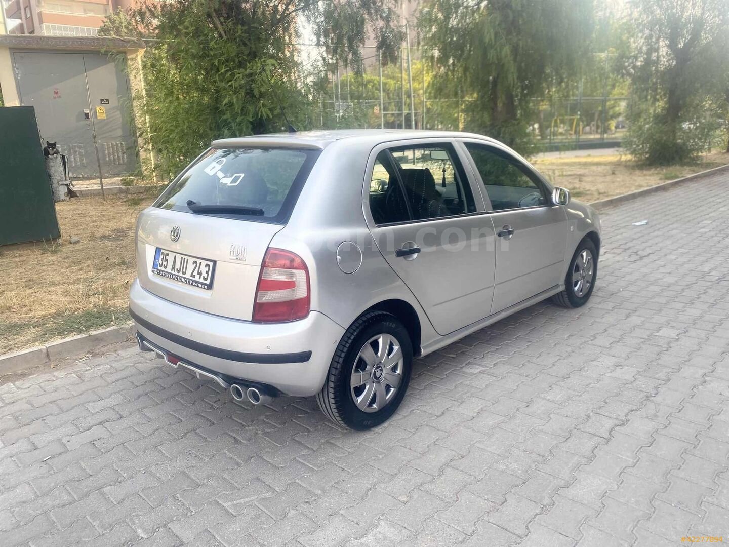 Galeriden Skoda Fabia 1.2 Ambiente 2005 Model İzmir 345.000 km Gri 4