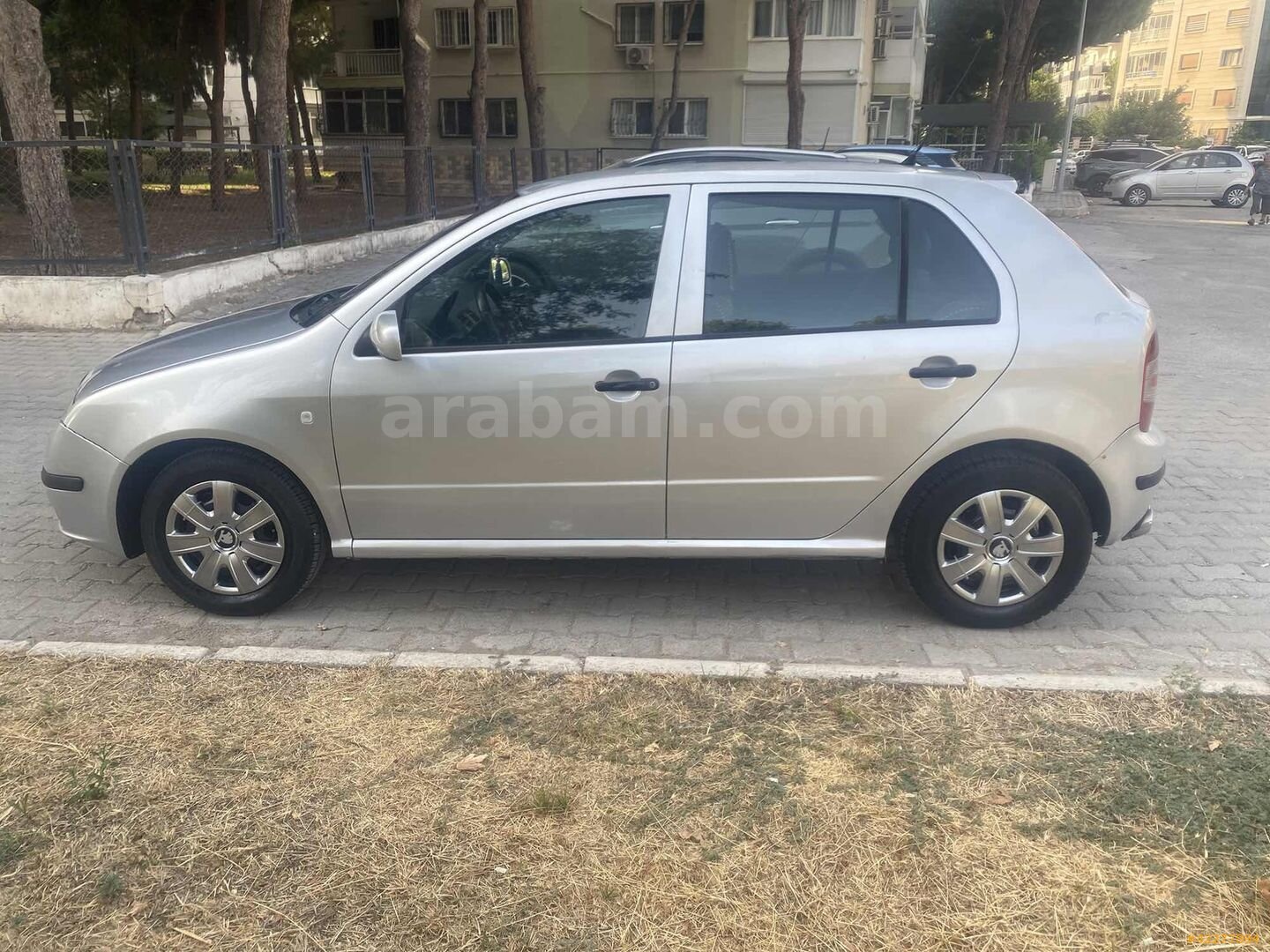 Galeriden Skoda Fabia 1.2 Ambiente 2005 Model İzmir 345.000 km Gri 7