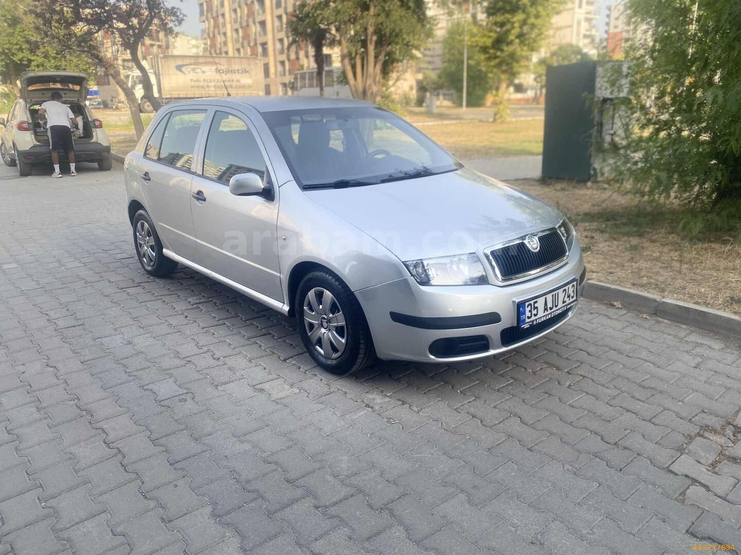Galeriden Skoda Fabia 1.2 Ambiente 2005 Model İzmir 345.000 km Gri 2