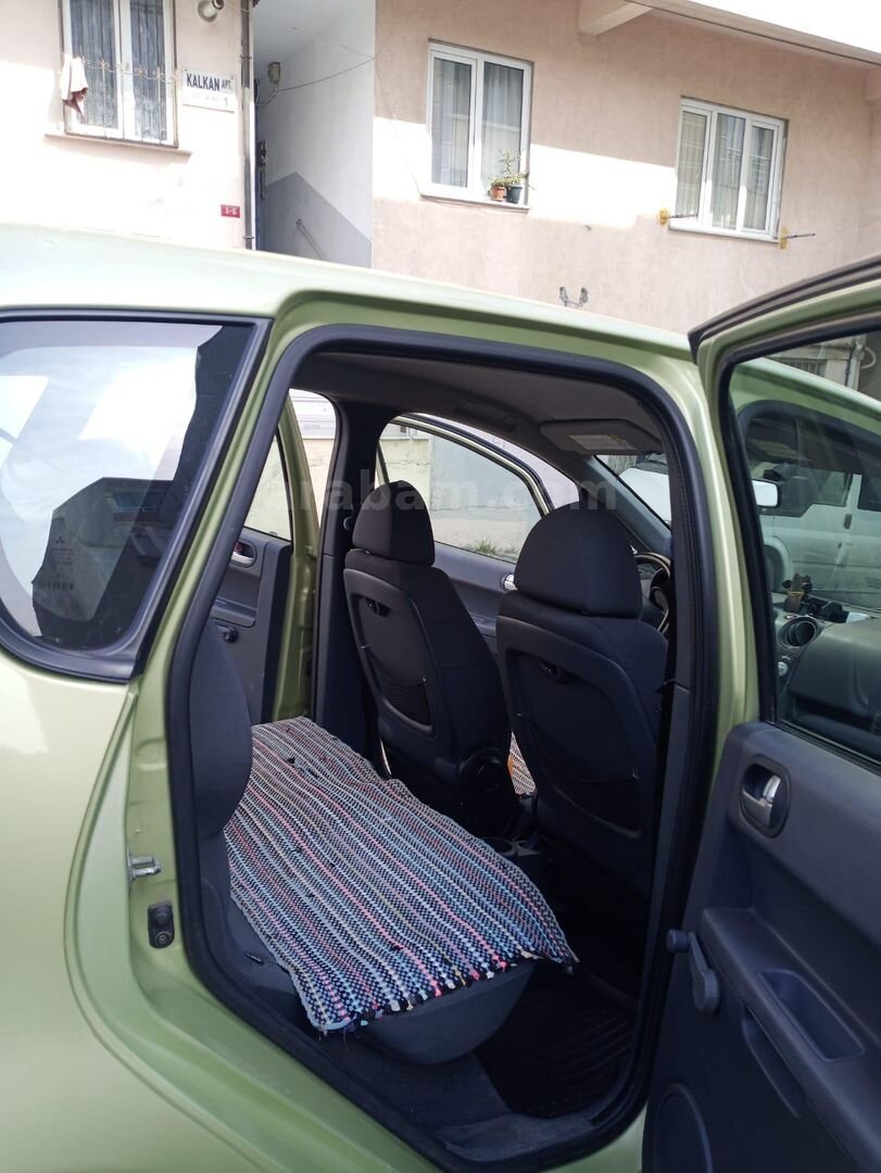 Sahibinden Mitsubishi Colt 1.3 Invite 2005 Model İstanbul 137.000 km Yeşil 3