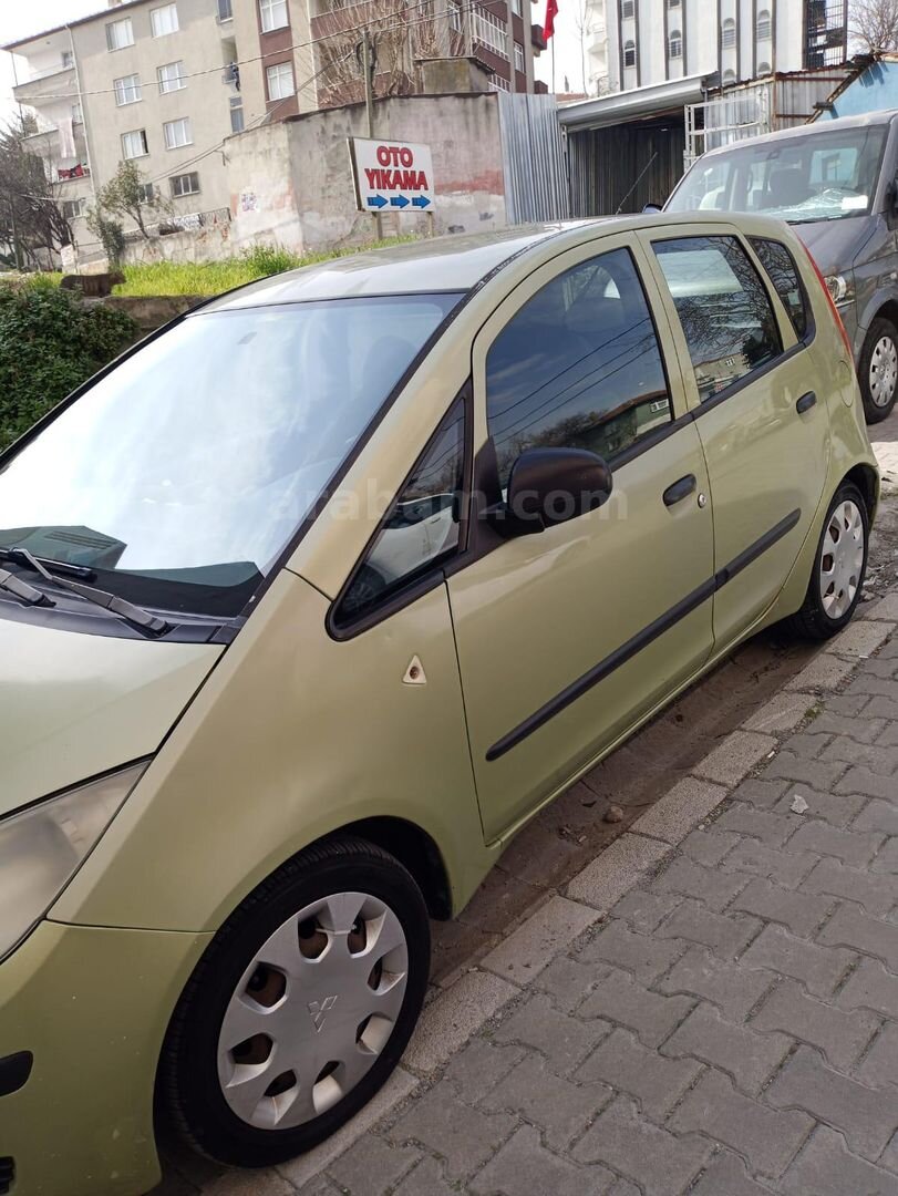 Sahibinden Mitsubishi Colt 1.3 Invite 2005 Model İstanbul 137.000 km Yeşil 1