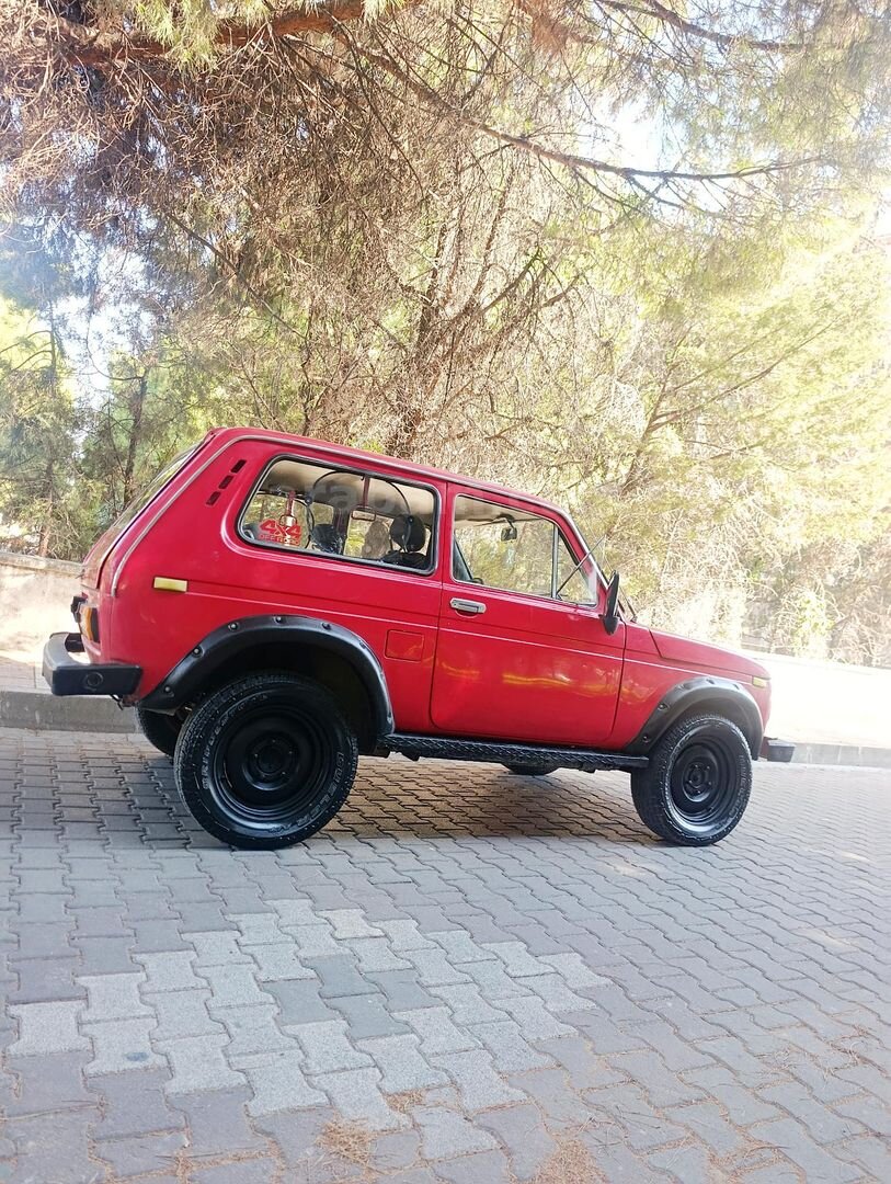 Galeriden Lada Niva 1.6 1988 Model Manisa 7