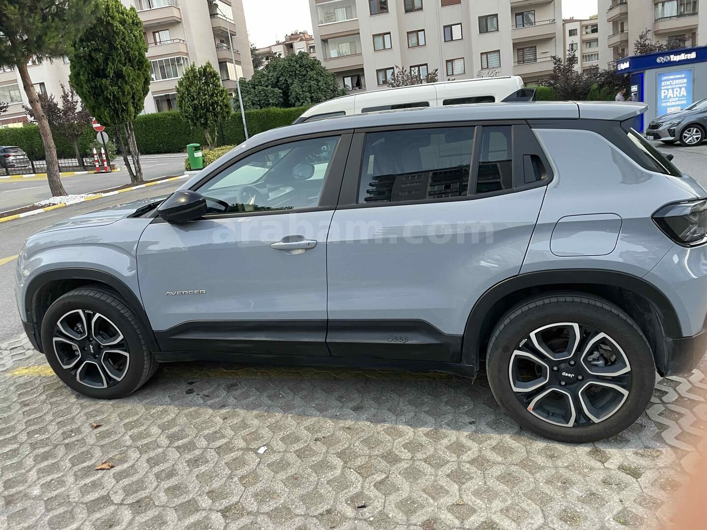 Sahibinden Jeep Avenger Electric Summit 2025 Model Bursa 6.001 km Gri 6