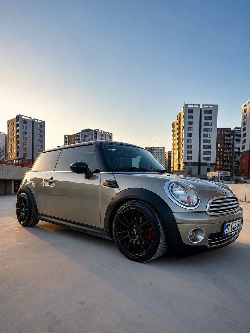 Sahibinden Mini Cooper 1.6 Türkiye Paketi 2010 Model Antalya 168.000 km Altın 2
