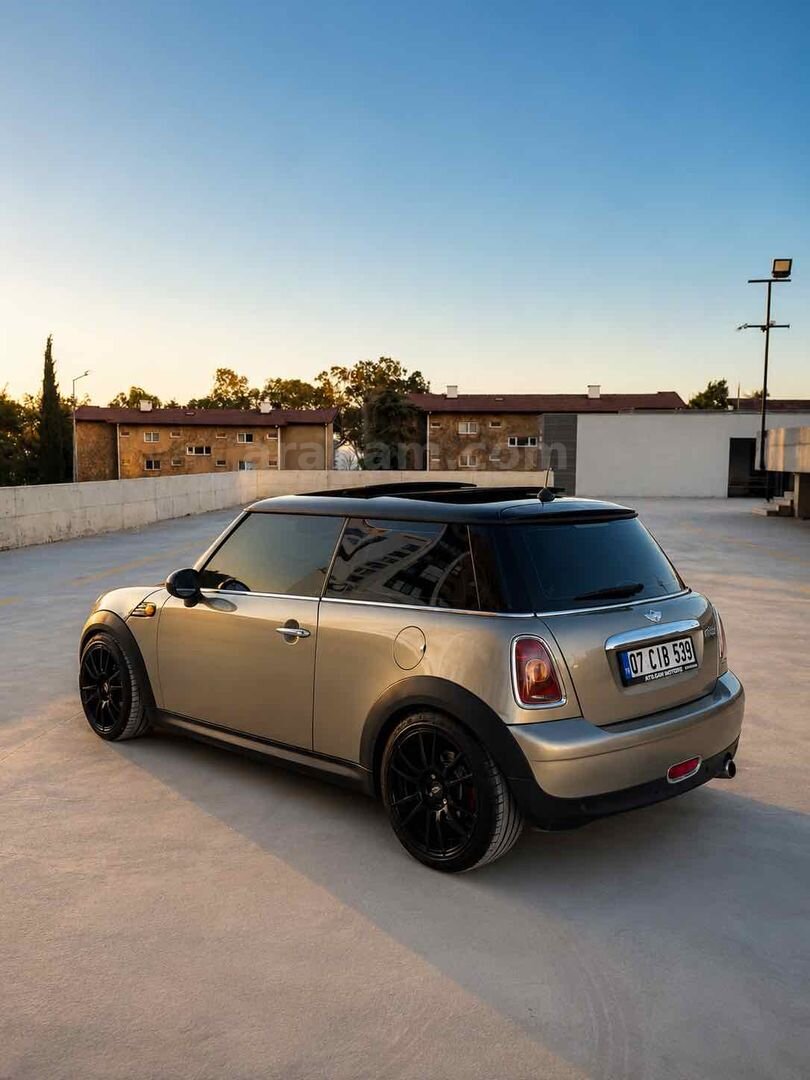 Sahibinden Mini Cooper 1.6 Türkiye Paketi 2010 Model Antalya 168.000 km Altın 5