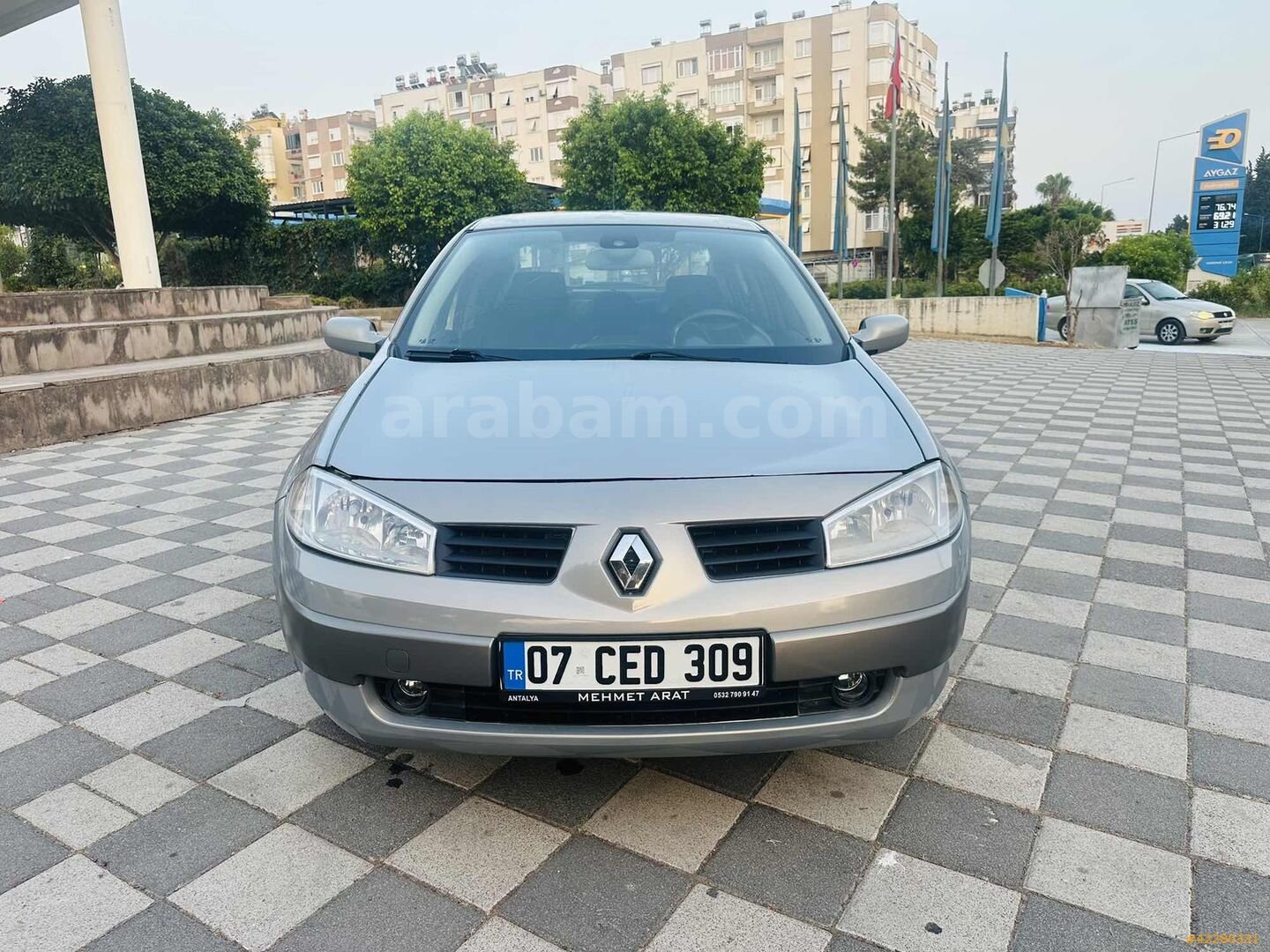 Galeriden Renault Megane 1.5 dCi Dynamique 2005 Model Antalya 317.000 km Bej 3