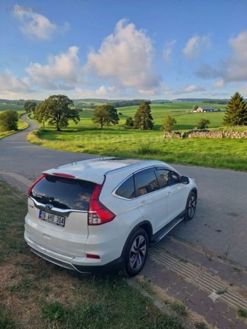 Galeriden Honda CR-V 1.6 i-DTEC Executive 2015 Model Çorum 167.000 km Beyaz 3