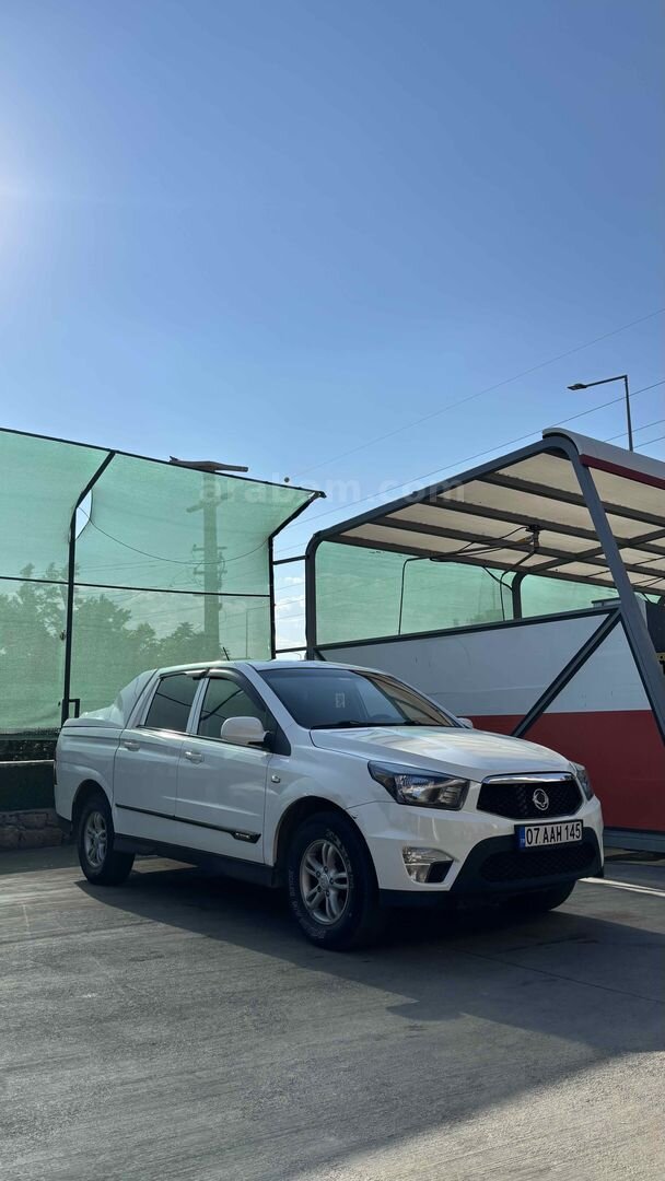 Sahibinden KGM SsangYong Korando Sports 2.0 e-XDI 2012 Model Antalya 322.550 km Beyaz 4