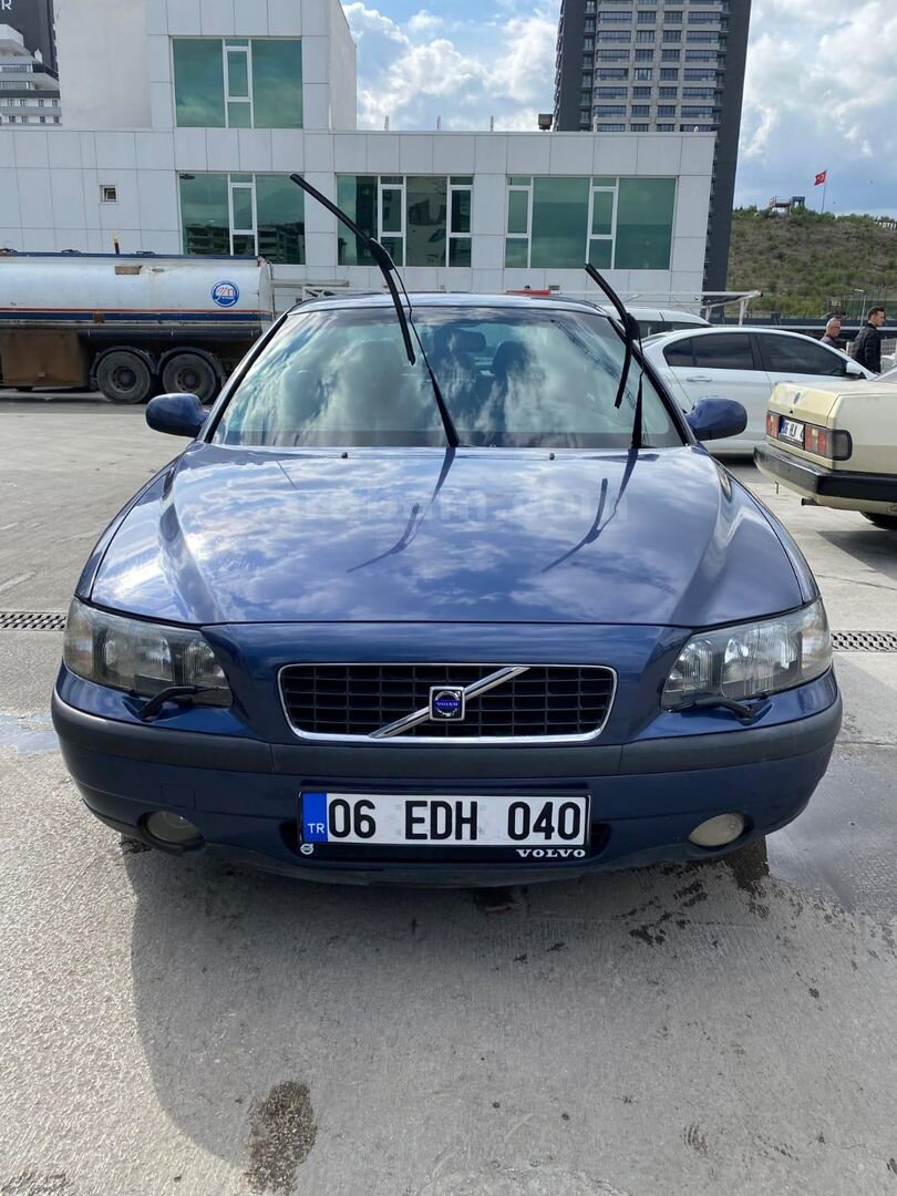 Sahibinden Volvo S60 2.4 T 2000 Model Ankara 250.000 km Lacivert 5