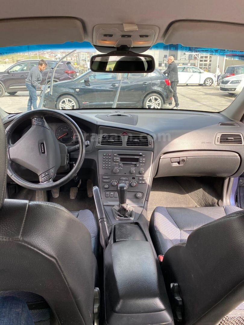 Sahibinden Volvo S60 2.4 T 2000 Model Ankara 250.000 km Lacivert 6