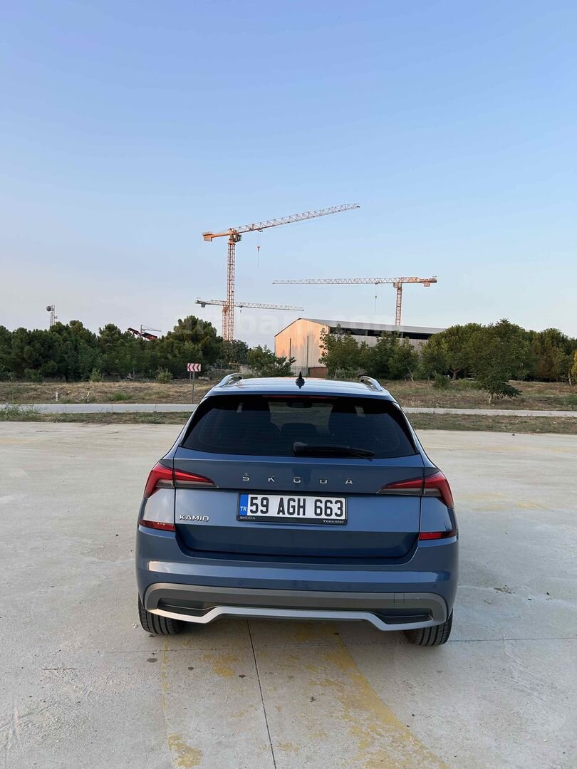 Sahibinden Skoda Kamiq 1.0 TSI Premium 2021 Model Tekirdağ 74.700 km Lacivert 3