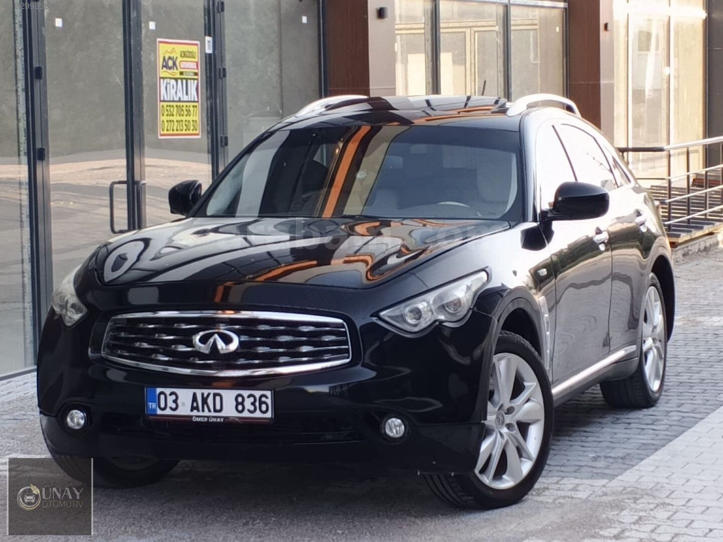 Galeriden Infiniti FX FX30d GT 2012 Model Afyonkarahisar 281.000 km Siyah 3