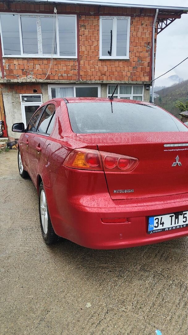 Sahibinden Mitsubishi Lancer 1.5 Invite 2009 Model Giresun 156.000 km Bordo 2