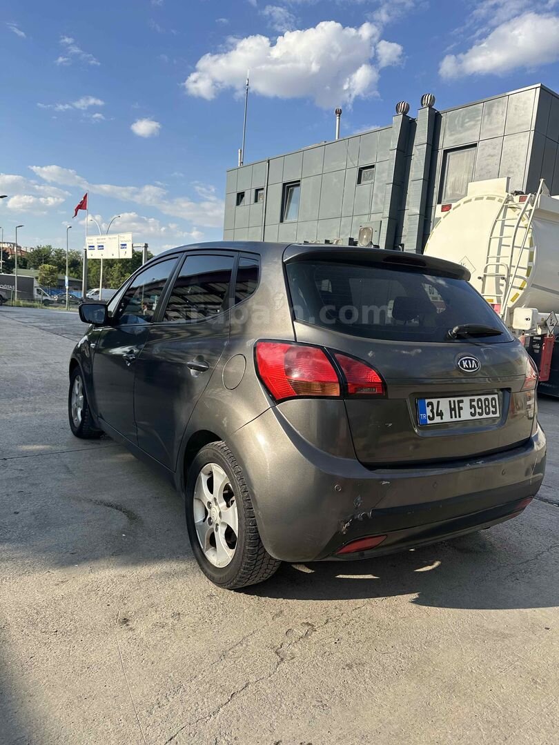 Sahibinden Kia Venga 1.6 CRDi Panaroma Plus 2011 Model Ankara 380.000 km Gri 5