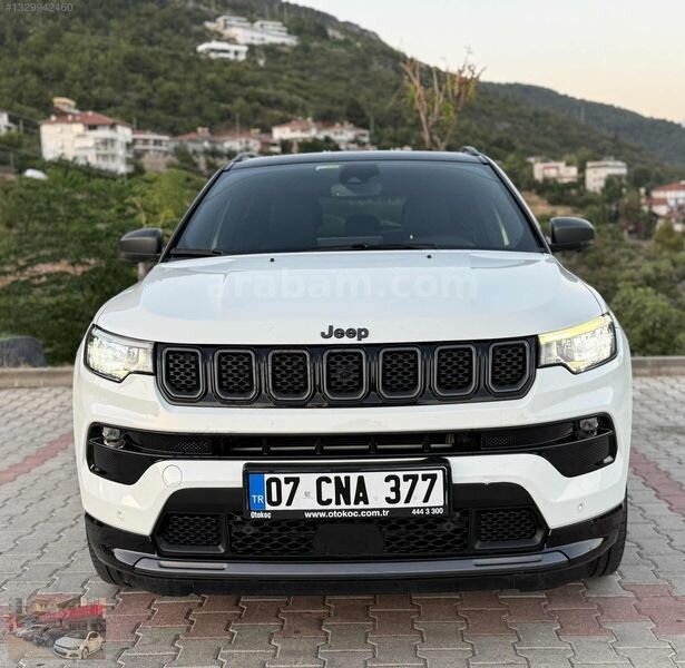 Galeriden Jeep Compass 1.3 GSE 80.Yıl 2021 Model Antalya 54.300 km Beyaz