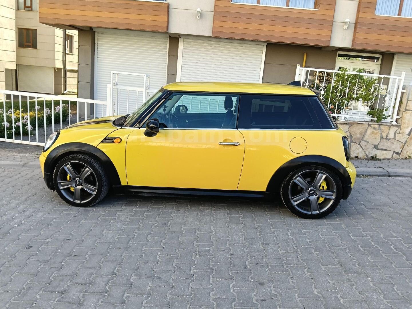 Sahibinden Mini One 1.4 2009 Model Eskişehir 280.000 km Sarı 1