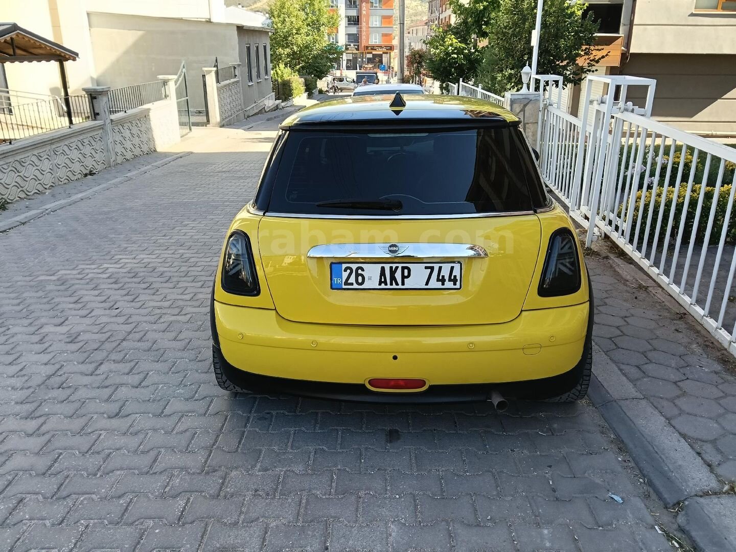 Sahibinden Mini One 1.4 2009 Model Eskişehir 280.000 km Sarı 3