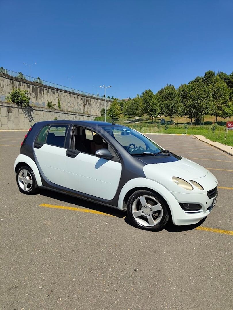 Sahibinden Smart ForFour 1.5 CDI Passion 2006 Model İstanbul 243.000 km Beyaz 1
