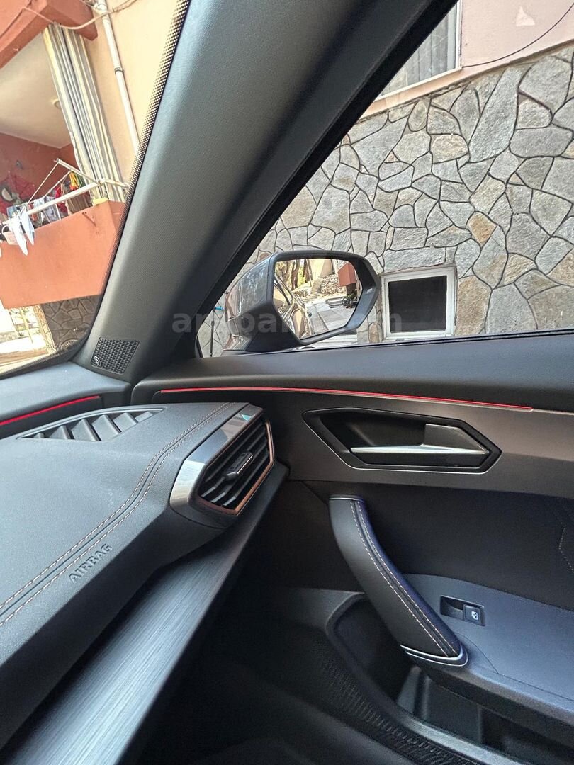 Sahibinden Cupra Formentor 1.5 TSI 2024 Model Manisa 39.000 km Siyah 4