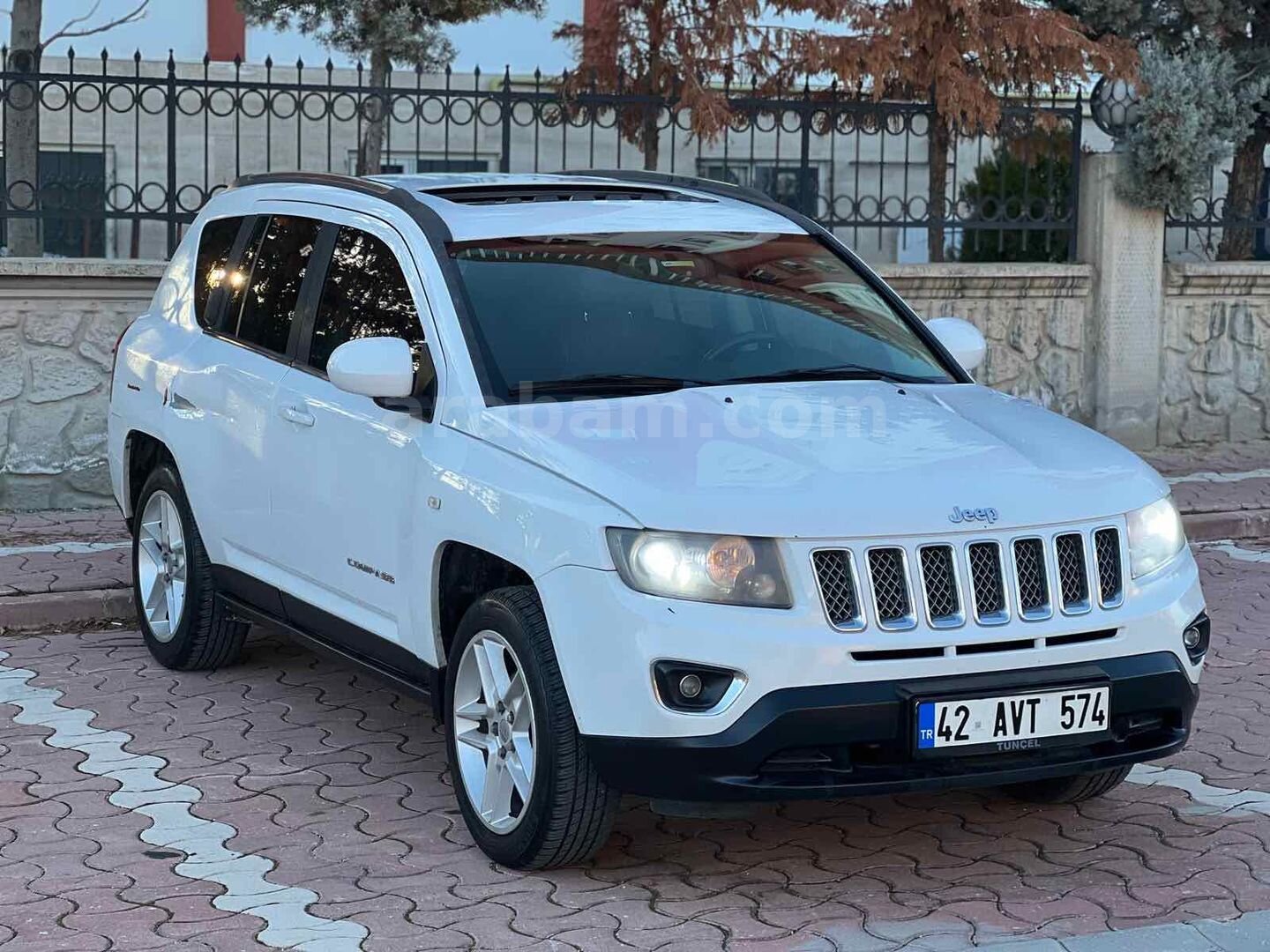 Sahibinden Jeep Compass 2.0 Limited 2014 Model Konya 240.000 km Beyaz 3