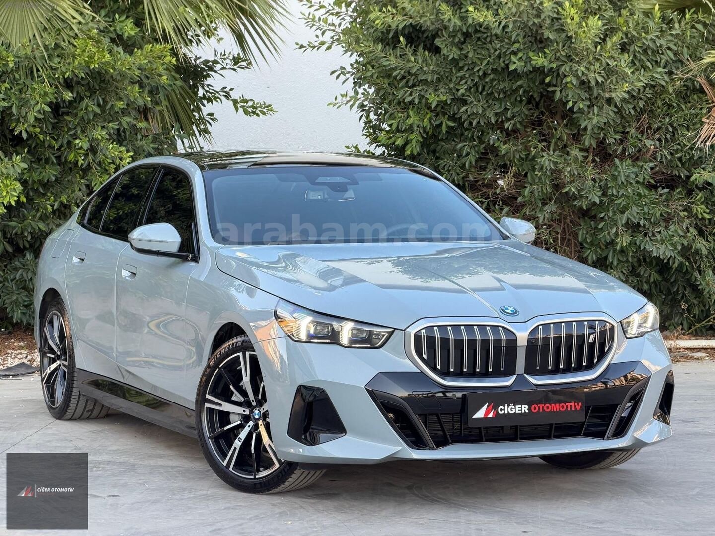 Galeriden BMW i Serisi i5 eDrive 40 M Sport 2025 Model Antalya 6.050 km Gri 3