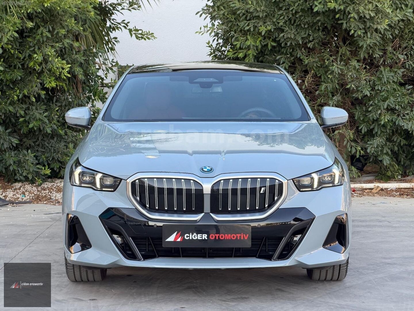 Galeriden BMW i Serisi i5 eDrive 40 M Sport 2025 Model Antalya 6.050 km Gri 2