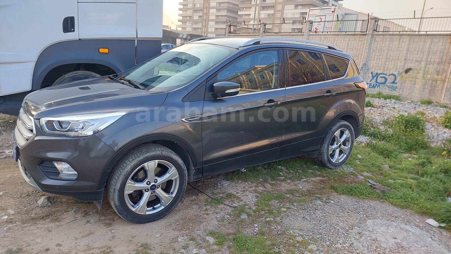 Sahibinden Ford Kuga 1.5 TDCi Titanium 2018 Model İzmir 83.000 km Füme 1