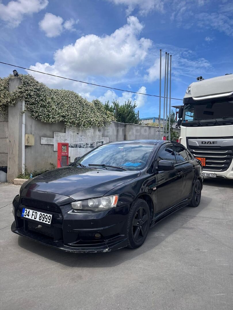 Sahibinden Mitsubishi Lancer 1.5 Invite 2009 Model Samsun 209.000 km Siyah 7