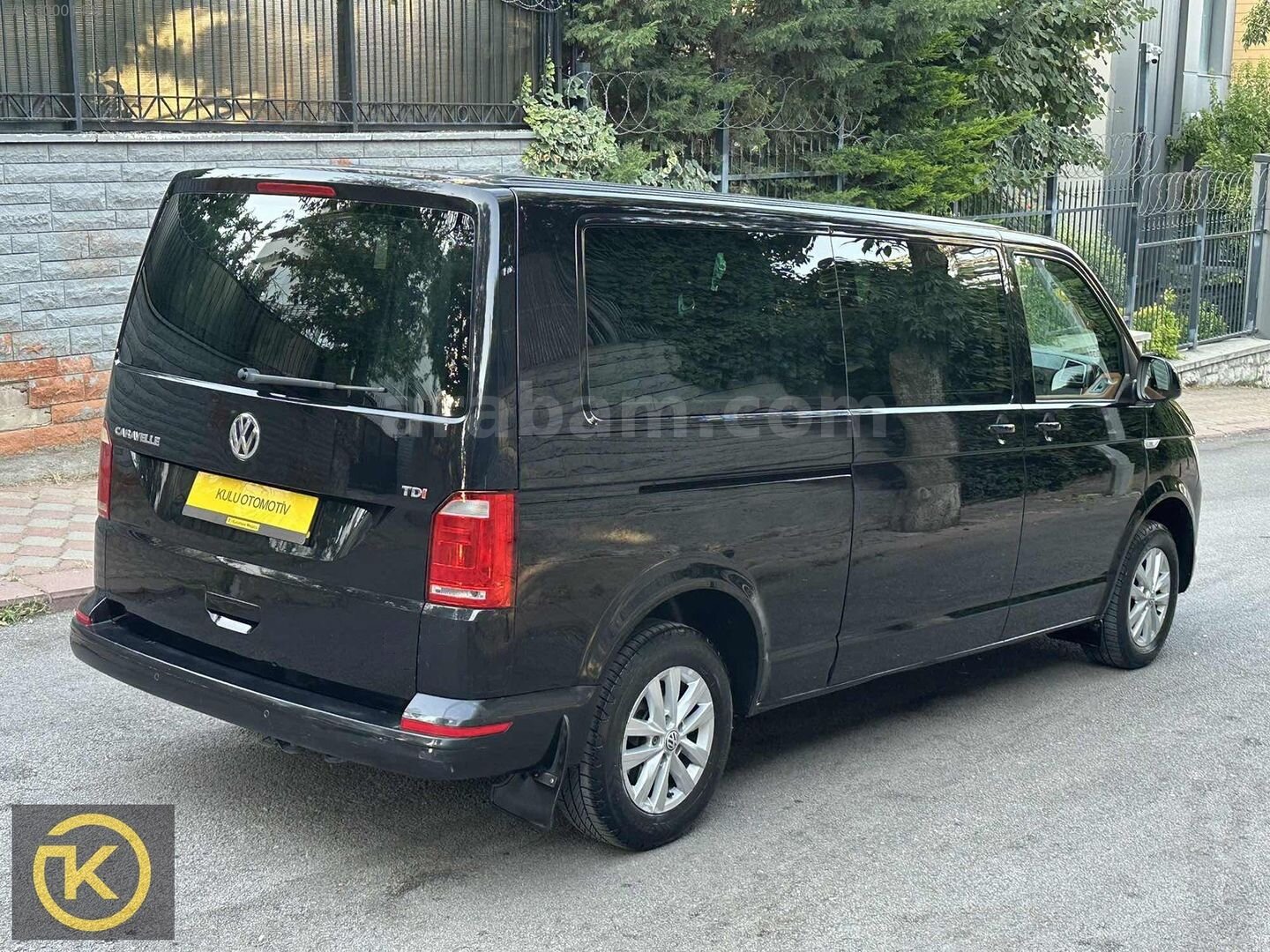 Galeriden Volkswagen Caravelle 2.0 TDI BMT Comfortline 2017 Model Ankara 275.000 km Siyah 6