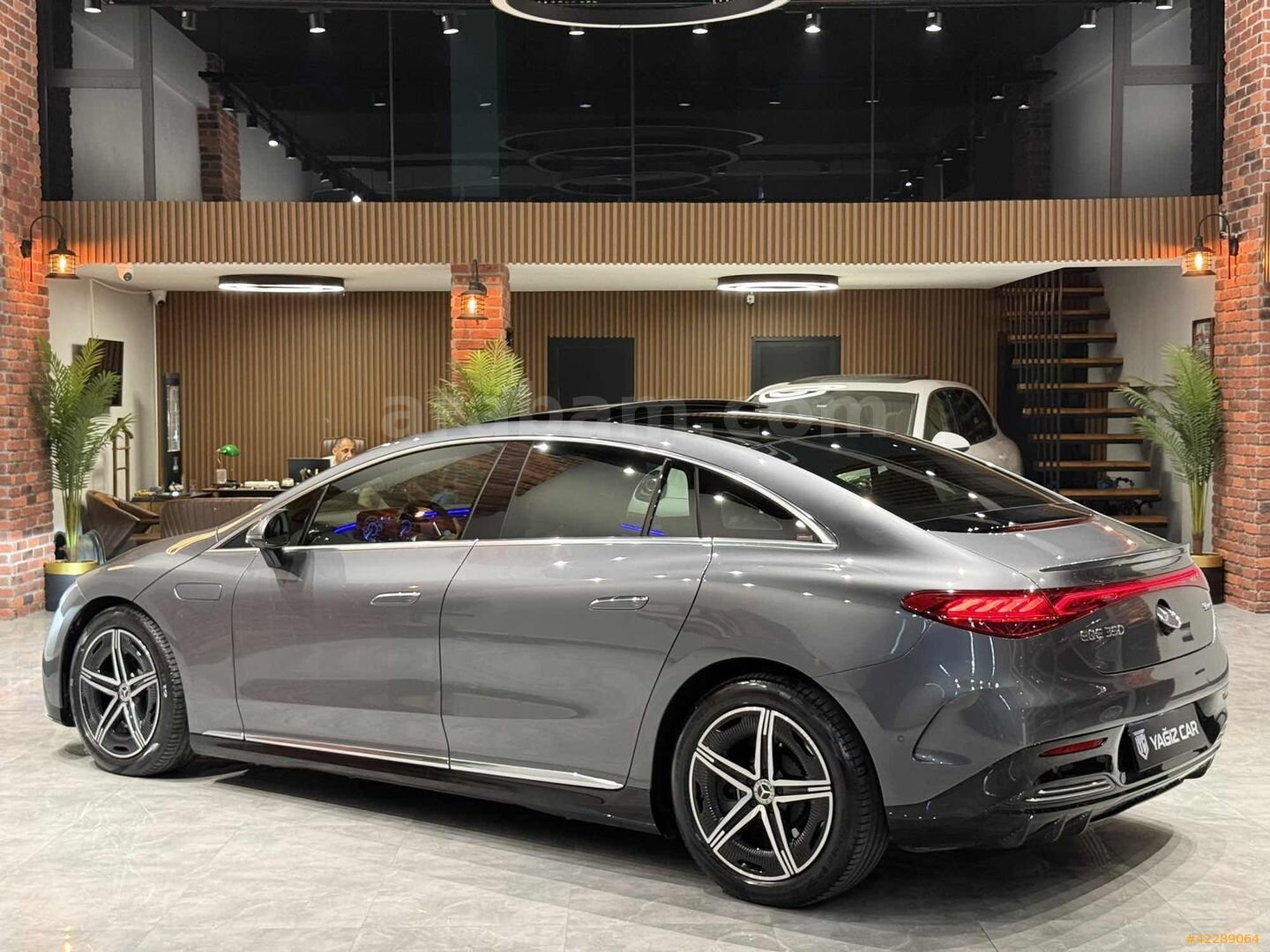 Galeriden Mercedes - Benz EQE 350+ AMG 2024 Model İstanbul 42.000 km Gri 4