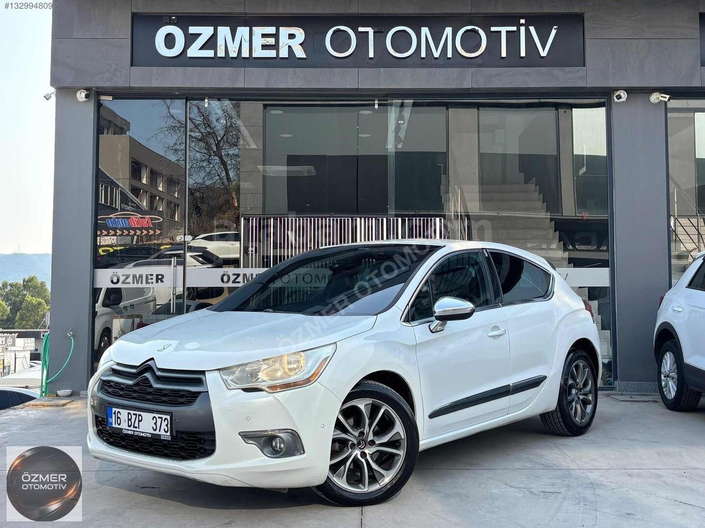 Galeriden DS Automobiles DS4 1.6 e-HDi D-Sport 2012 Model İzmir 221.000 km Beyaz 3