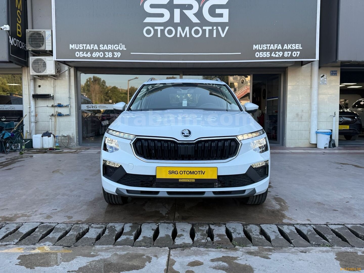 Galeriden Skoda Kamiq 1.0 TSI Premium 2025 Model İzmir 6.001 km Beyaz 6