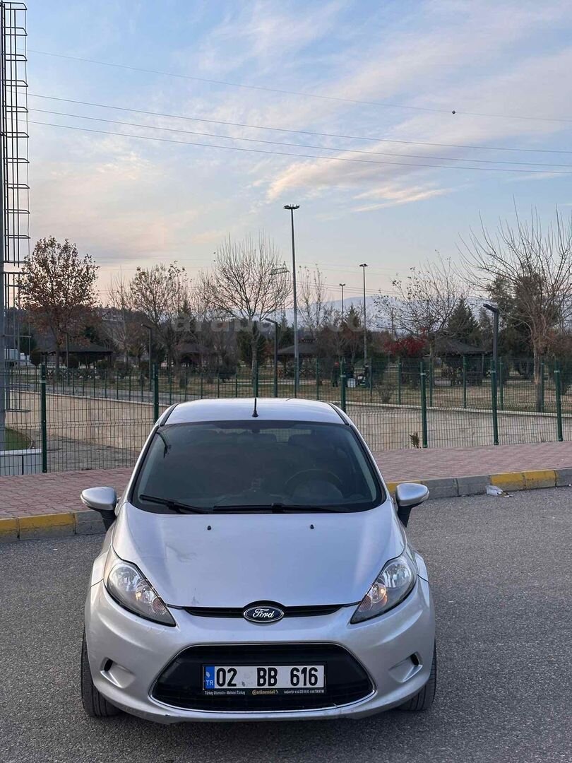 Sahibinden Ford Fiesta 1.4 TDCi Trend 2012 Model Kahramanmaraş 223.000 km Beyaz 2
