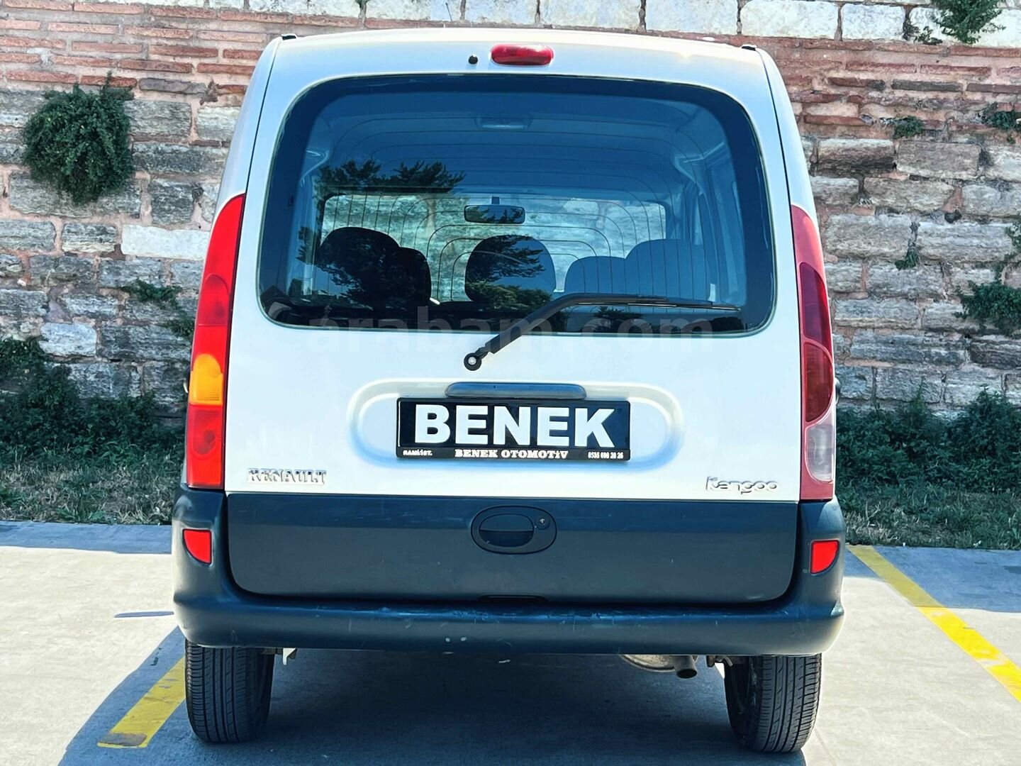 Galeriden Renault Kangoo 1.4 RTE 2002 Model İstanbul 196.000 km Gri 7
