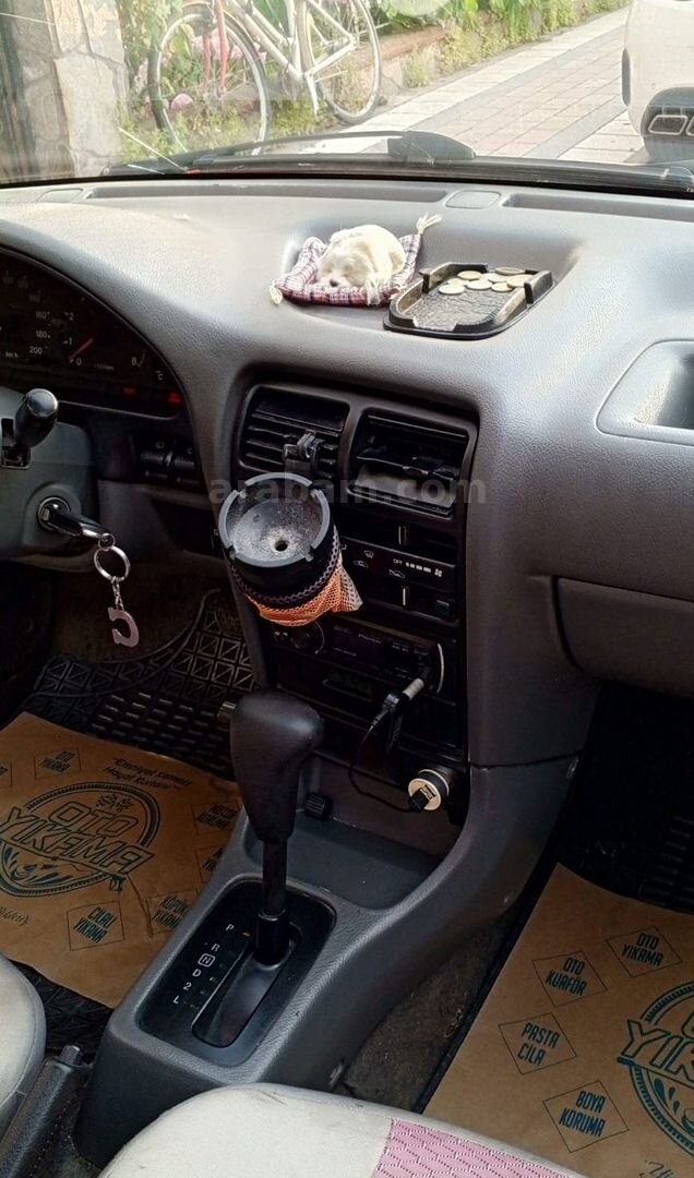 Sahibinden Suzuki Swift 1.3 GLX 2001 Model Yalova 70.000 km Kırmızı 3