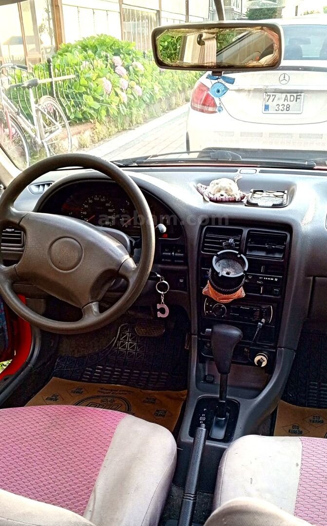 Sahibinden Suzuki Swift 1.3 GLX 2001 Model Yalova 70.000 km Kırmızı 6