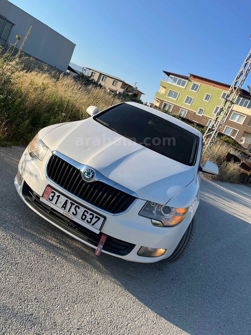 Sahibinden Skoda SuperB 1.6 TDI Active 2012 Model Hatay 250.000 km Beyaz 3