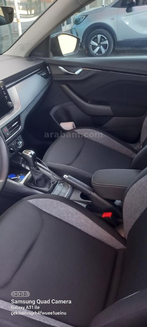 Sahibinden Skoda Kamiq 1.0 TSI Elite 2024 Model İstanbul 23.000 km Gri 5