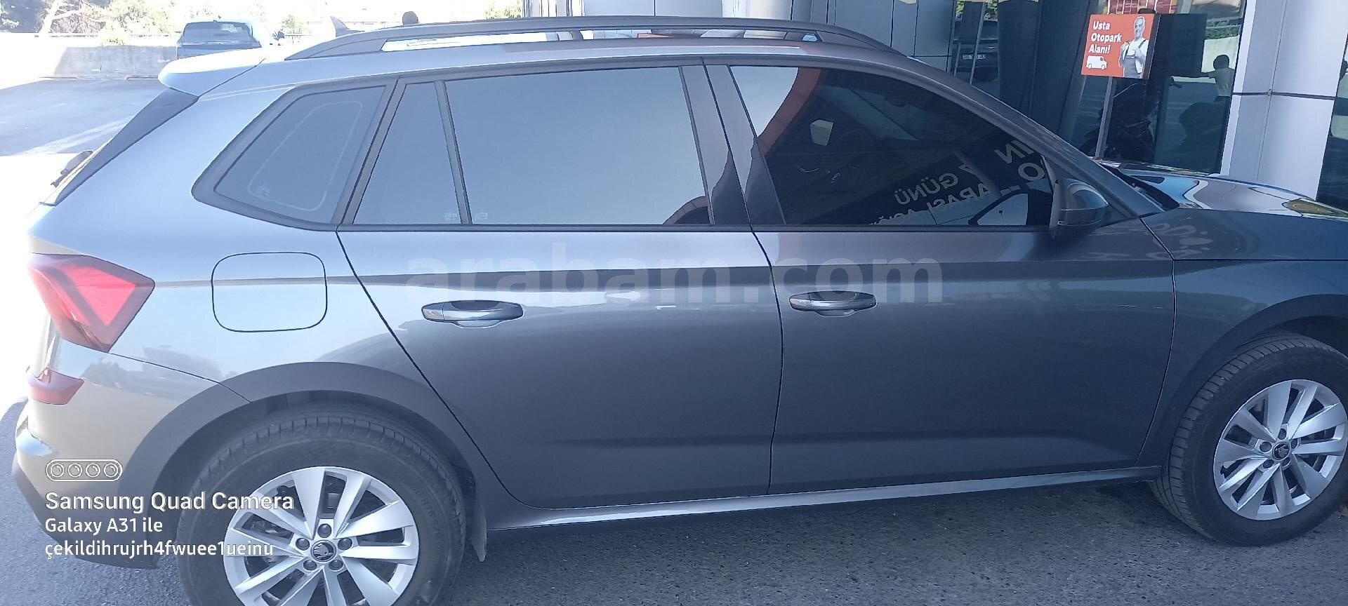 Sahibinden Skoda Kamiq 1.0 TSI Elite 2024 Model İstanbul 23.000 km Gri 4