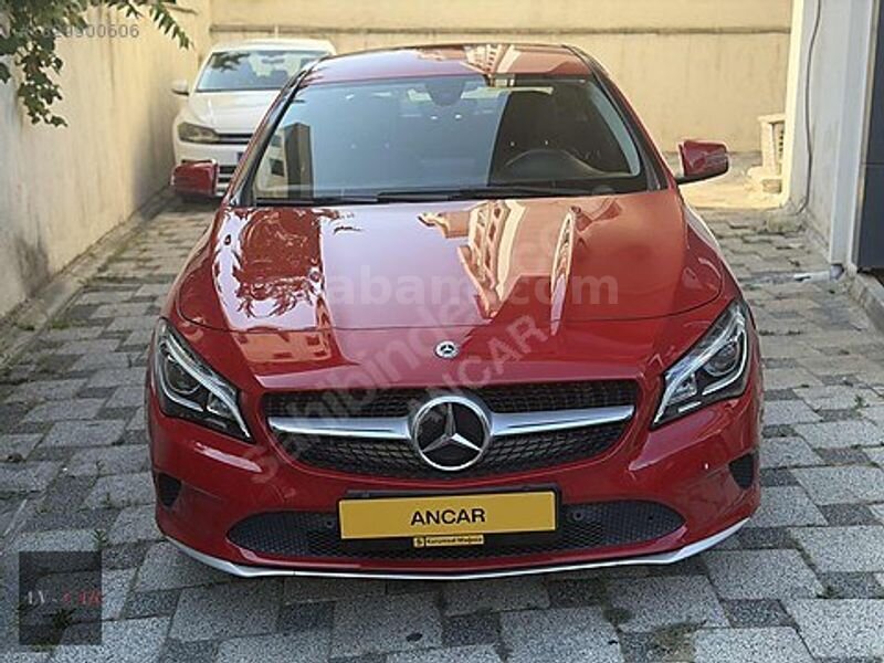 Galeriden Mercedes - Benz CLA 200 Urban 2017 Model İstanbul 98.000 km Kırmızı
