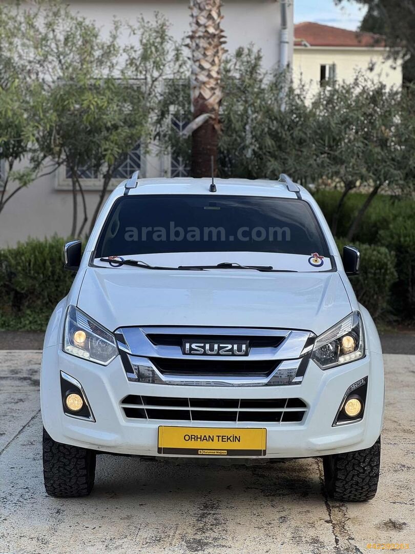 Galeriden Isuzu D-Max 1.9 D 4x4 V-Cross 2017 Model Antalya 267.000 km Beyaz 3