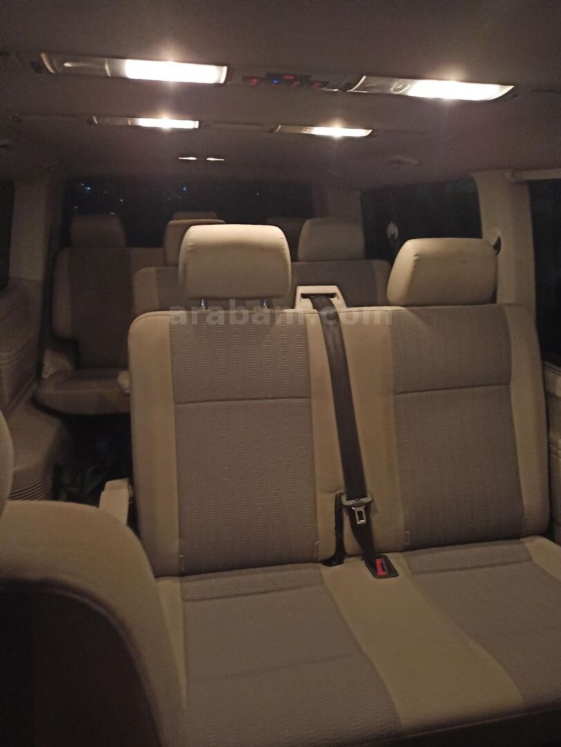 Sahibinden Volkswagen Caravelle 2.0 TDI SCR BMT Highline 2018 Model İstanbul 170.000 km Siyah 4