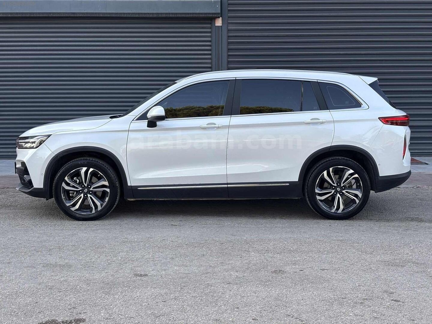 Galeriden Skywell ET5 Premium 2022 Model Balıkesir 88.000 km Beyaz 4