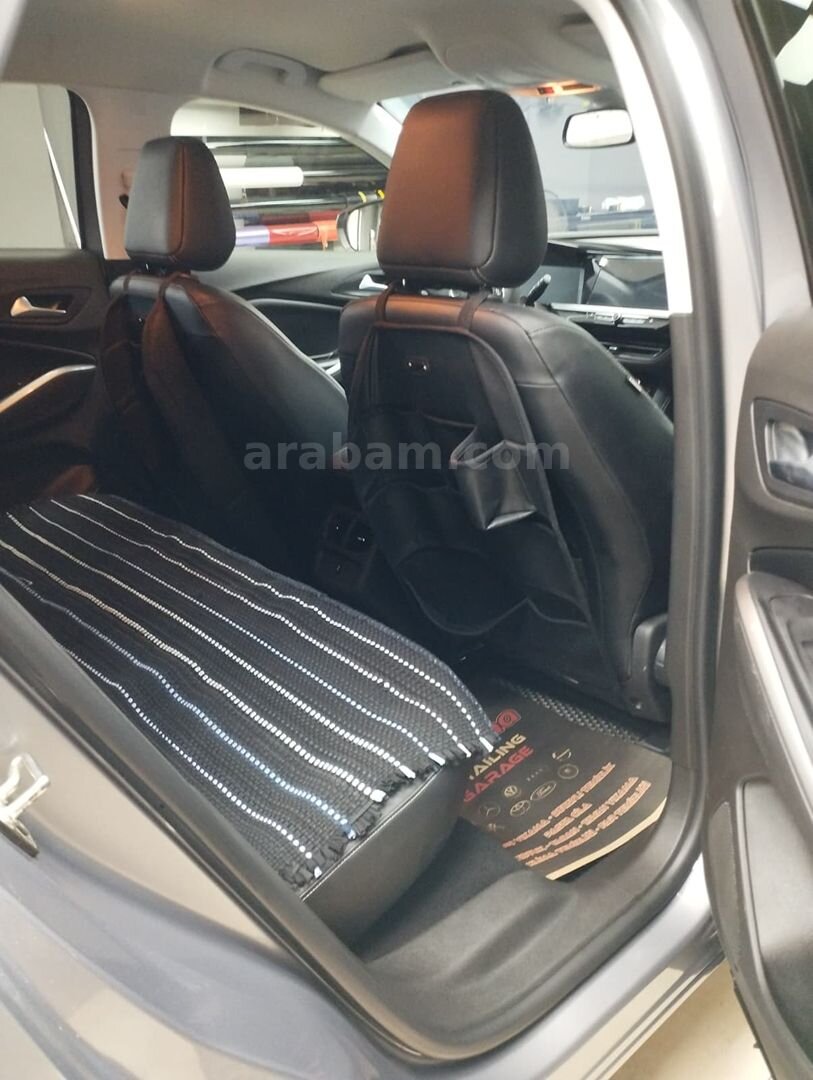 Sahibinden Opel Grandland 1.5 D GS 2024 Model Antalya 40.000 km Gri 7