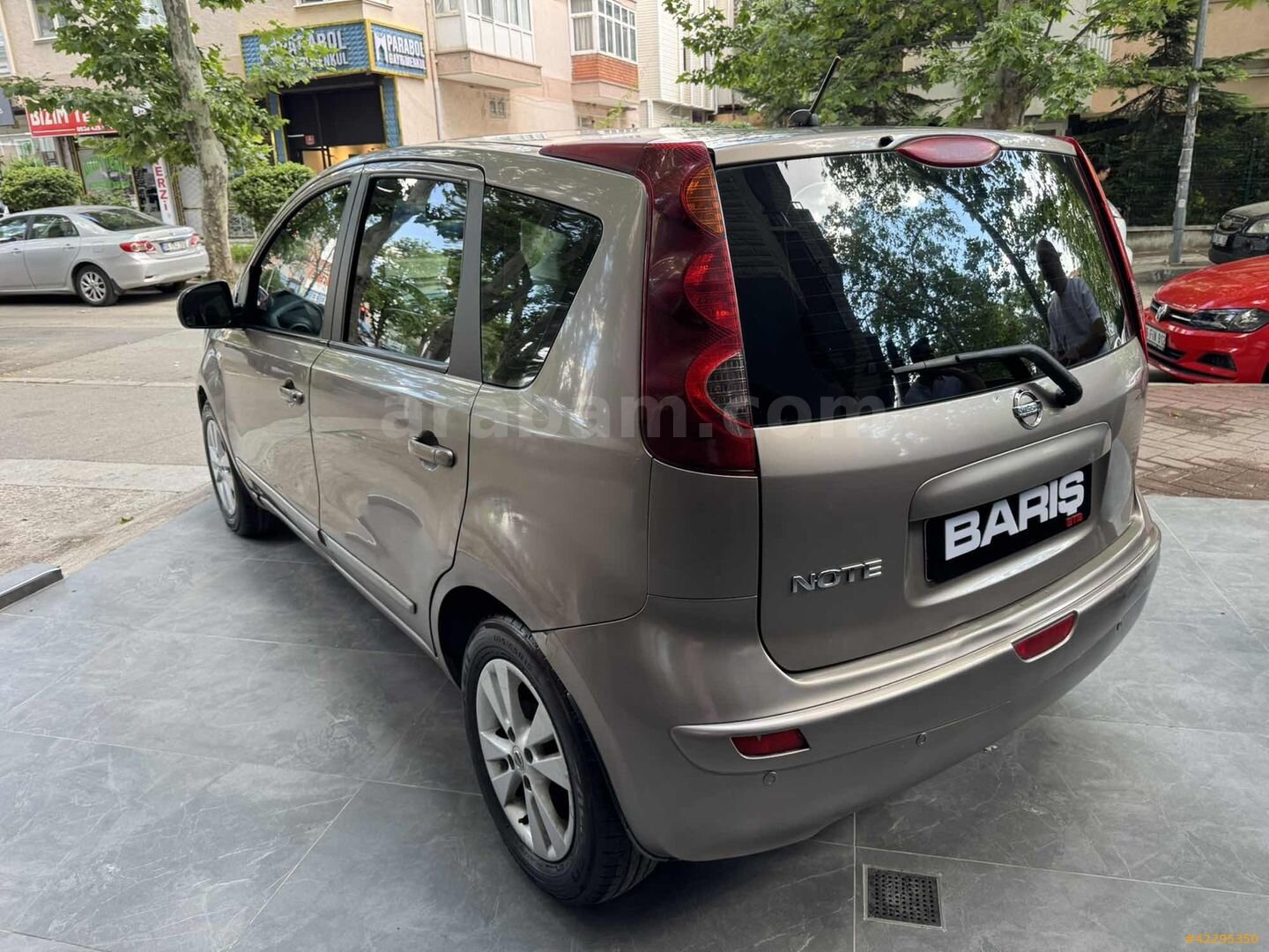 Galeriden Nissan Note 1.6 Tekna 2010 Model Ankara 239.900 km Kahverengi 6