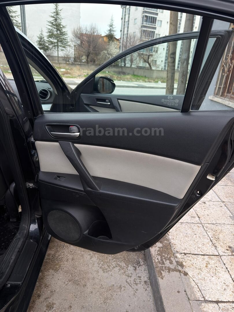 Sahibinden Mazda 3 1.6 Touring 2011 Model Aksaray 174.000 km Siyah 7