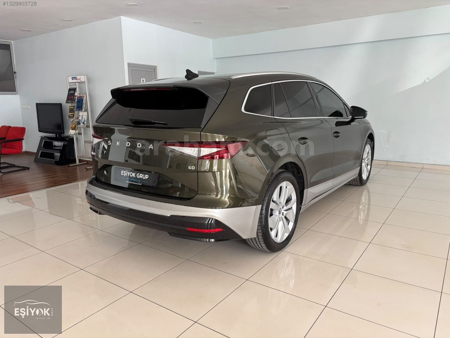 Galeriden Skoda Enyaq E-Prestige 2025 Model İstanbul 12.758 km Yeşil 4