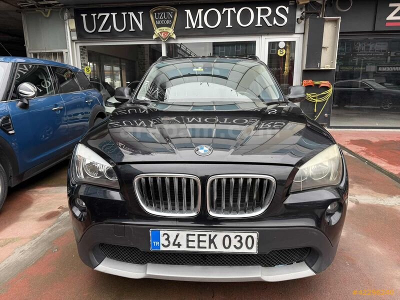 Galeriden BMW X1 20d xDrive 2.0d 2010 Model İstanbul 323.000 km Siyah