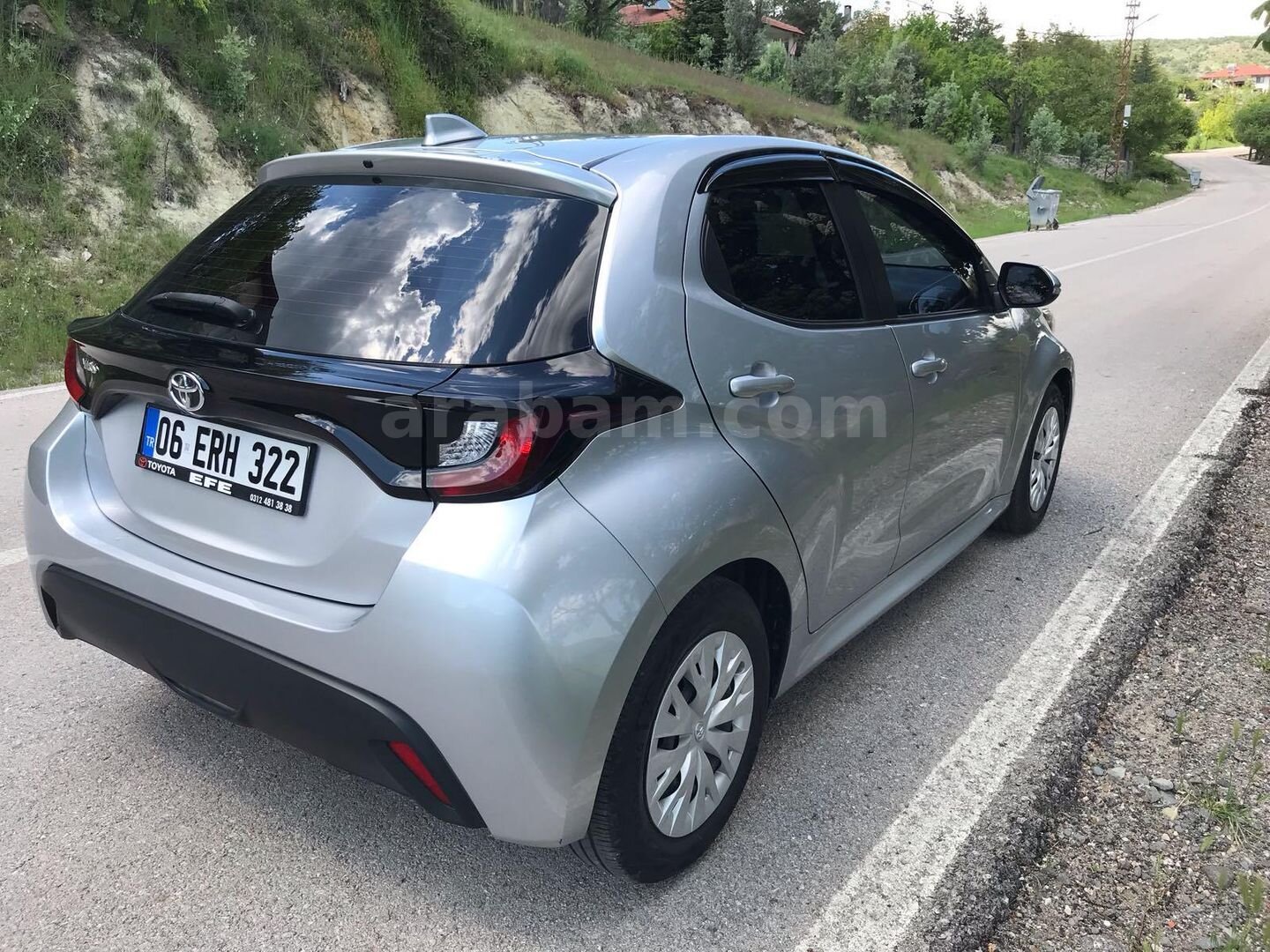 Sahibinden Toyota Yaris 1.0 Vision 2022 Model Ankara 41.000 km Gri (Gümüş) 4